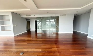 Flash Deal!! 3 Bedroom Unit in One Roxas Triangle with Unobstructed View of Urdaneta and Bel Air near Two Roxas and Park Central
