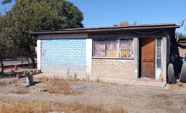 VENTA DE TERRENO URBANISADO, LOS ANDES, CALLE LAS LILLAS, 1.600MTRS, $180.000.000