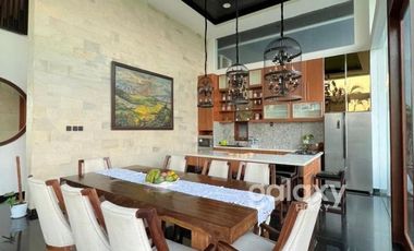 DISEWAKAN TRADISIONAL MODERN VILLA WITH AMAZING PADDY DAN SEA VIEW TANAH LOT BERABAN KEDIRI TABANAN, BALI