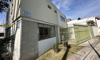 Se vende Casa en Jardines del Bosque