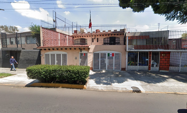 Maravillosa Casa A La Venta Ubicada En Educación, Coyoacán, A Un Increíble Valor De Remate