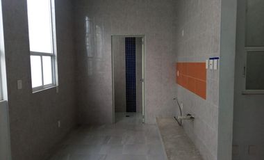 VENTA  OFICINA   MUY COMUNICADA