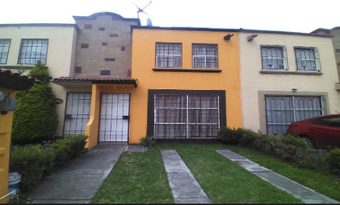 HERMOSA CASA EN HACIENDA DEL VALLE II