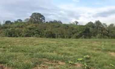 vendo hermosa hacienda a 15 m de Santo Domingo