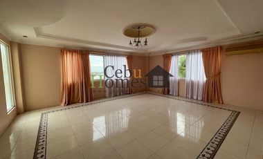 4-Bedroom House with Pool in Banilad For Rent