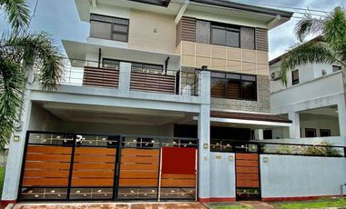 9 BEDROOMS FULLY FURNISHED HOUSE FOR RENT IN AMSIC, ANGELES CITY PAMPANGA NEAR CLARK
