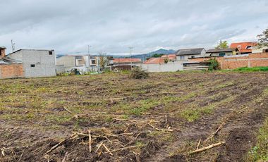 Terreno en venta ubicado en Ricaurte, sector Colegio Catalinas