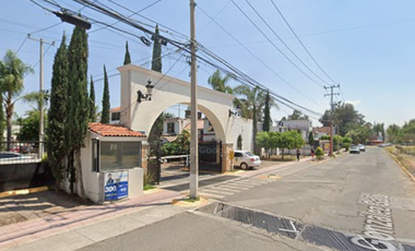 ¡Excelente Oportunidad de Remate Bancario! Aprovecha propiedad con descuento de hasta el 60% a su valor real en San Pedro Tlaquepaque, Jalisco.