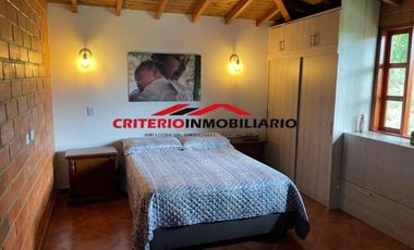 SE ARRIENDA FINCA EN RIONEGRO - BARRIO SAN JOAQUIN