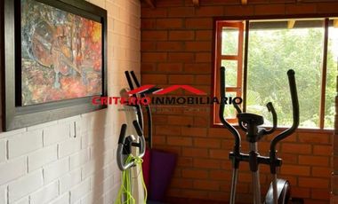 SE ARRIENDA FINCA EN RIONEGRO - BARRIO SAN JOAQUIN