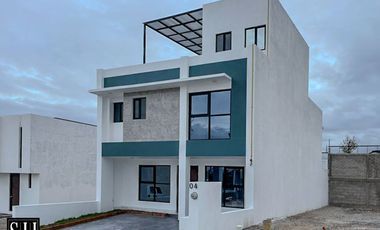 CASA RENTA EN CAPITAL SUR, 4 RECAMARAS, UNA EN PLANTA BAJA, AMPLIOS ESPACIOS, AMENIDADES