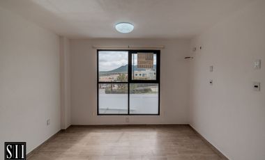 CASA RENTA EN CAPITAL SUR, 4 RECAMARAS, UNA EN PLANTA BAJA, AMPLIOS ESPACIOS, AMENIDADES