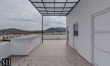 CASA RENTA EN CAPITAL SUR, 4 RECAMARAS, UNA EN PLANTA BAJA, AMPLIOS ESPACIOS, AMENIDADES