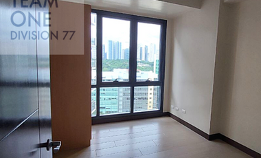 Rent to Own 1 Bedroom Condo For Sale in The Florence Residence across Venice Grand Canal Mall