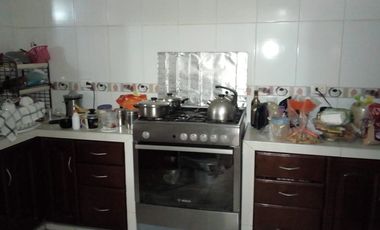 GRAN OPORTUNIDAD DE CASA DE DOS PISOS EN ATE