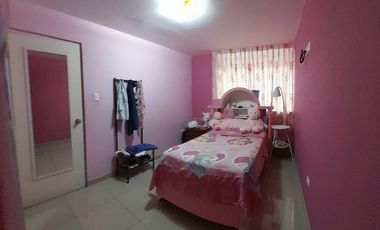 GRAN OPORTUNIDAD DE CASA DE DOS PISOS EN ATE