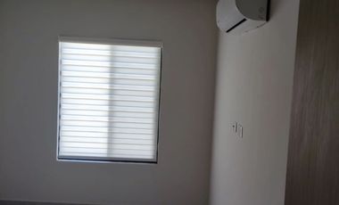 Hermosa casa NUEVA en renta en fraccionamiento FERRARA RESIDENCIAL