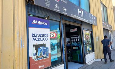 EXCELENTE PROPIEDAD COMERCIAL - PLENO CENTRO.-