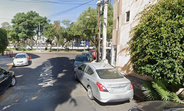 CASA EN REMATE BANCARIIO Hormiguero Coapa Villa Quietud Coyoacán