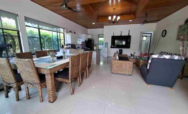 Gran oportunidad linda casa campestre en condominio, de 420 mt2 en un solo piso