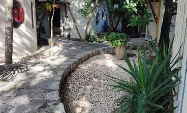 Conjunto de 3 Casas en Venta en el centro de Tulum