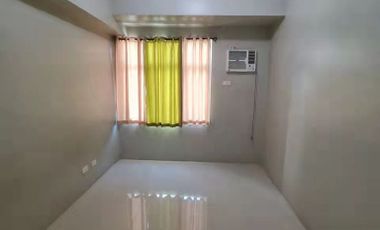 Studio with air con and shower heater for rent in Vista Taft