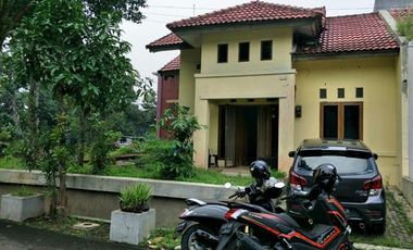 House on a rock in Pinus Regency Jalan Soekarno Hatta, Bandung City