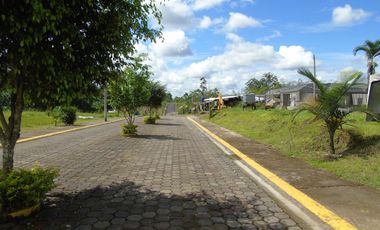 Vendo lote ESQUINERO en la urbanización IROTAMA, avenida Chone, kilómetro 8 1/2