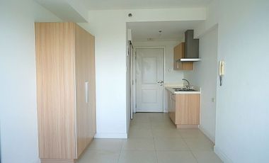 COMM15XXRW: For Sale Studio Unit Bare Type with Balcony in The Residences at Commonwealth QC