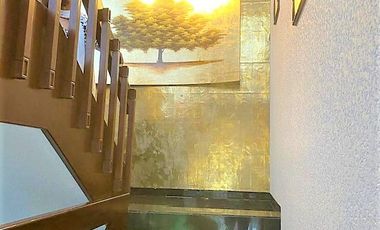 Casa en VENTA en LA HERRADURA, CON ALBERCA EN PASEO DE LA SOLEDAD