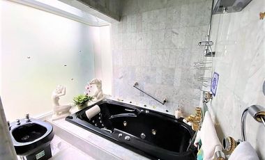 Casa en VENTA en LA HERRADURA, CON ALBERCA EN PASEO DE LA SOLEDAD