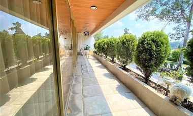 Casa en VENTA en LA HERRADURA, CON ALBERCA EN PASEO DE LA SOLEDAD