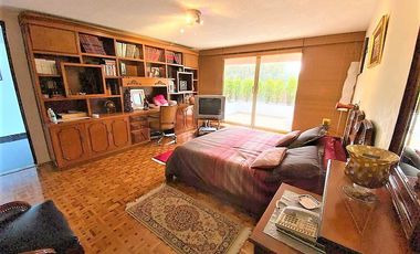 Casa en VENTA en LA HERRADURA, CON ALBERCA EN PASEO DE LA SOLEDAD