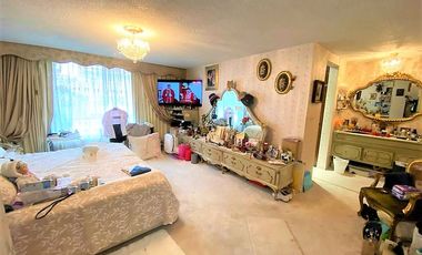 Casa en VENTA en LA HERRADURA, CON ALBERCA EN PASEO DE LA SOLEDAD