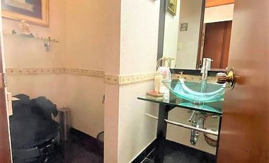 Casa en VENTA en LA HERRADURA, CON ALBERCA EN PASEO DE LA SOLEDAD