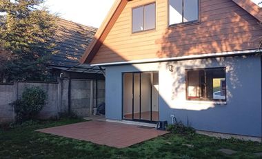 Arrendamos casa de 3 dormitorios en Lomas de Mirasur