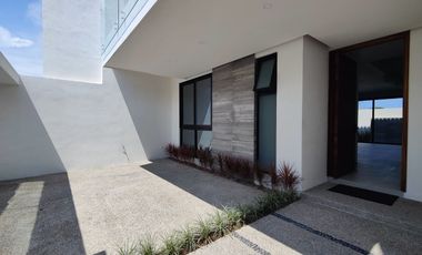 Casa en preventa, 3 rec + estudio y alberca privada, en Fluvial Vallarta
