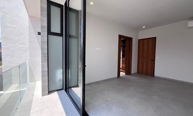 Casa en preventa, 3 rec + estudio y alberca privada, en Fluvial Vallarta