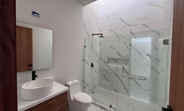 Casa en preventa, 3 rec + estudio y alberca privada, en Fluvial Vallarta