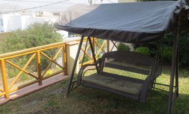 LINDA CASA CON PISCINA Y 4 DORMITORIOS CON BAÑO INCORP. RINCONADA ALTA  $1`000,000