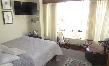 LINDA CASA CON PISCINA Y 4 DORMITORIOS CON BAÑO INCORP. RINCONADA ALTA  $1`000,000