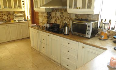 LINDA CASA CON PISCINA Y 4 DORMITORIOS CON BAÑO INCORP. RINCONADA ALTA  $1`000,000