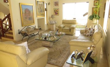 LINDA CASA CON PISCINA Y 4 DORMITORIOS CON BAÑO INCORP. RINCONADA ALTA  $1`000,000