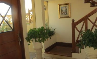 LINDA CASA CON PISCINA Y 4 DORMITORIOS CON BAÑO INCORP. RINCONADA ALTA  $1`000,000