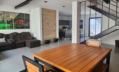 venta casa en zibata 8 recamaras Queretaro qro