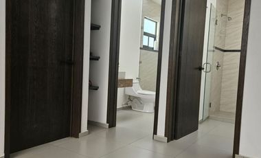 venta casa en zibata 8 recamaras Queretaro qro