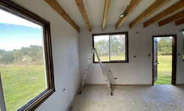 Z O N A S U R . C L Destino habitacional o comercial casa  terreno de 5.000 m2 a orilla de camino público Pedregoso Villarrica