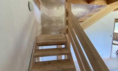 Z O N A S U R . C L Destino habitacional o comercial casa  terreno de 5.000 m2 a orilla de camino público Pedregoso Villarrica