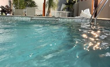 ESPECTACULAR CASA FINOS ACABADOS PISCINA - VILLA