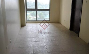 FOR SALE Spacious 1 Bedroom Unit in East Bay Residences Tower 1 in Sucat Muntinlupa - SC103
